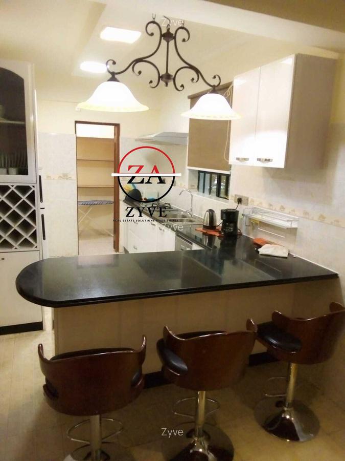 Serviced 2 Bed Apartment with En Suite at Rosslyn - 2
