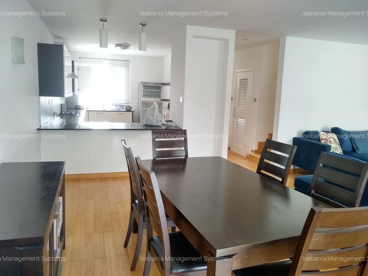 4 Bed Villa with En Suite at Gardens Road - 5