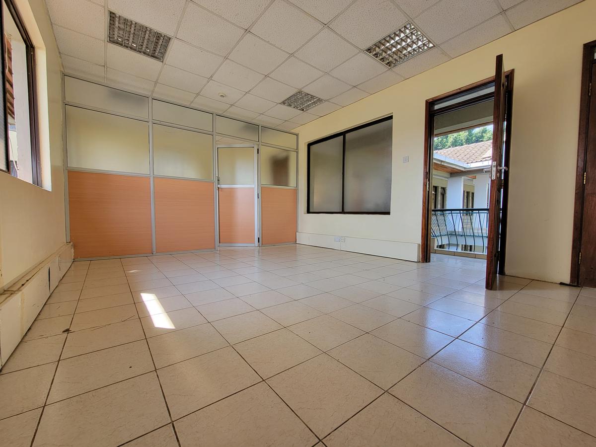 Commercial Property with Service Charge Included in Kilimani - 3