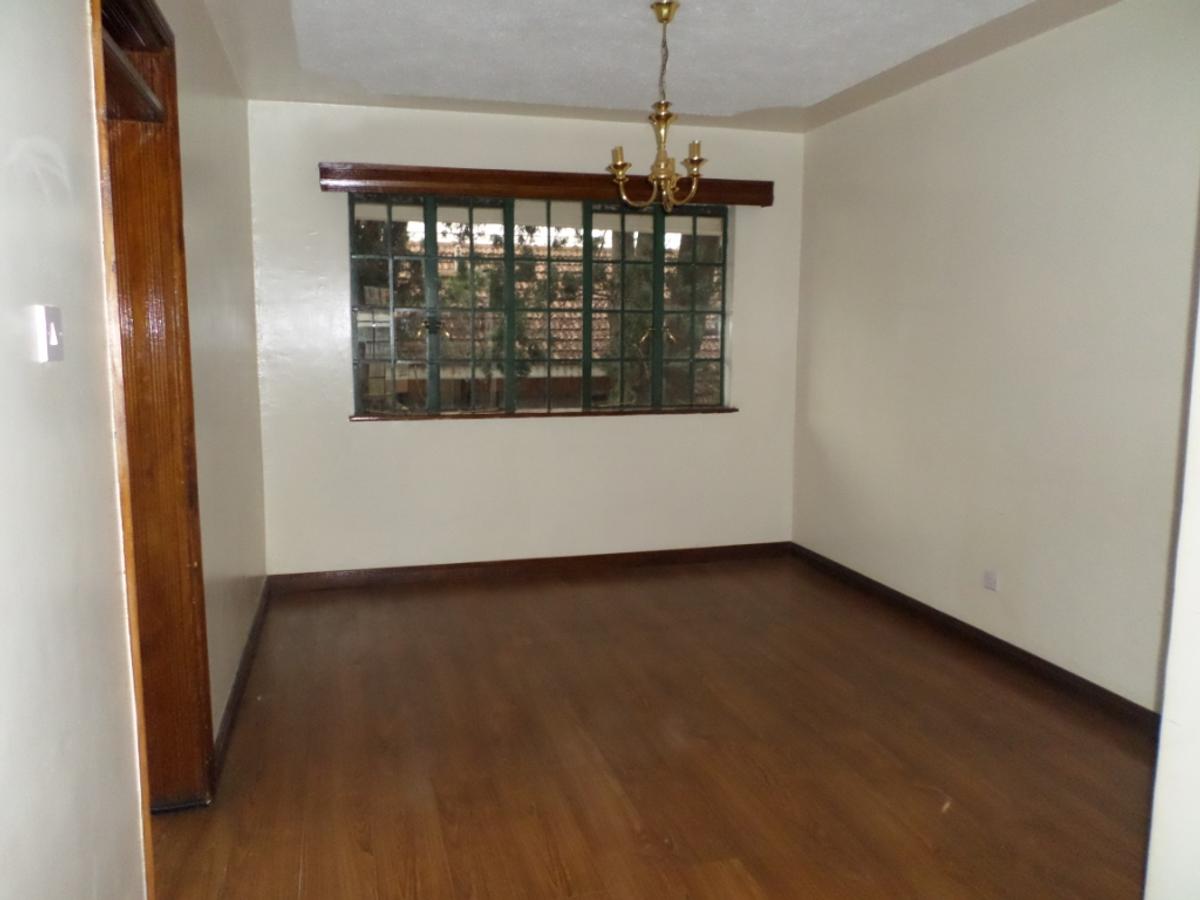 3 Bed Apartment with En Suite at Lavington - 13