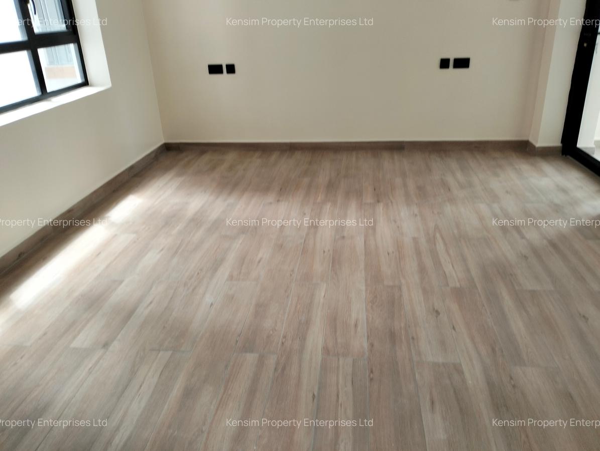 3 Bed Apartment with En Suite in Spring Valley - 10