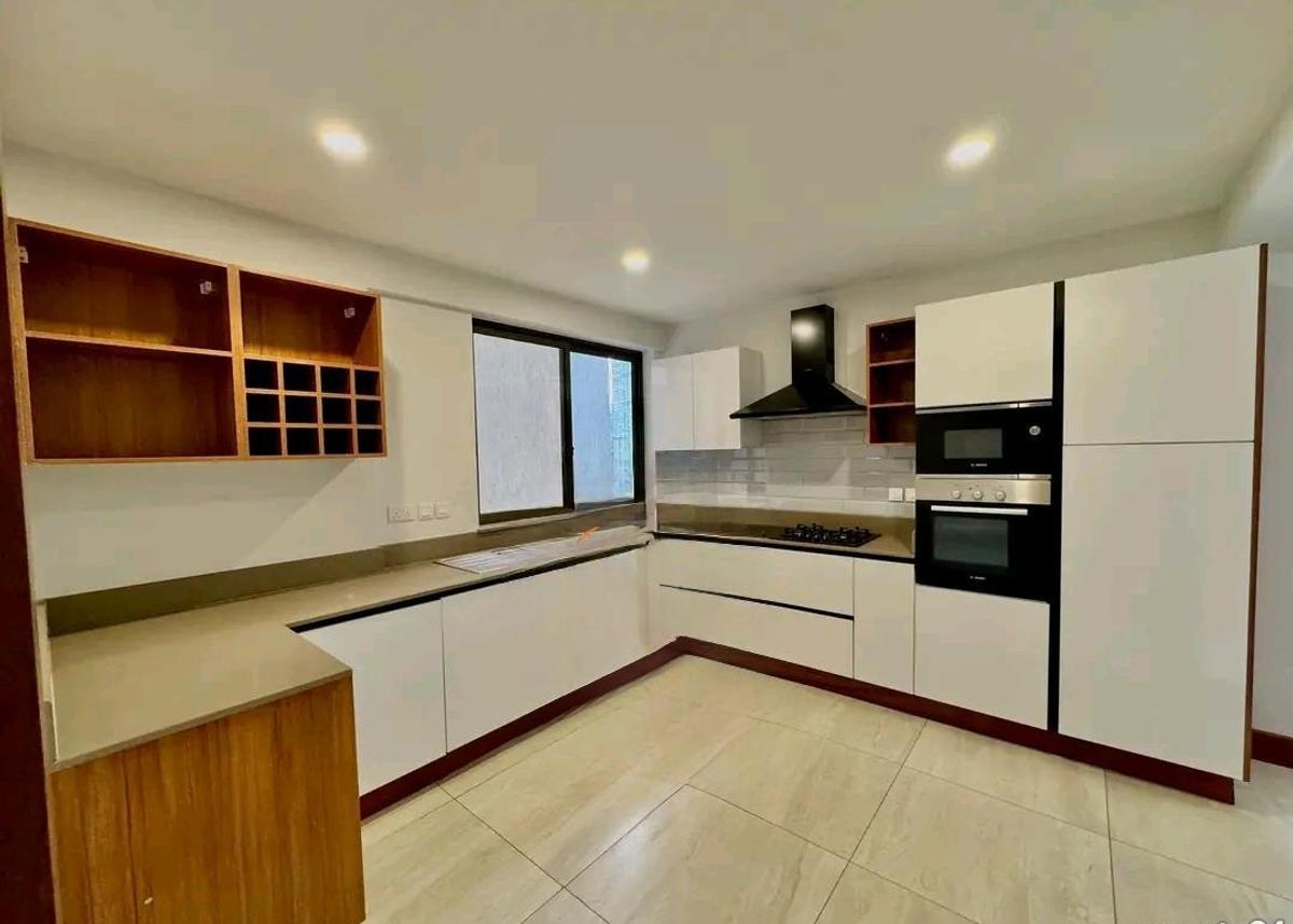 3 Bed Apartment with En Suite in Rhapta Road - 2