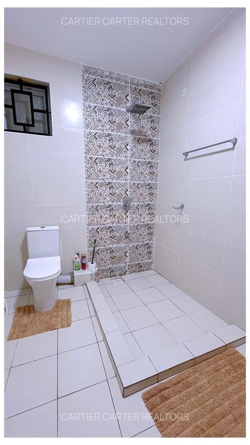 Serviced 2 Bed Apartment with En Suite at Mount Kenya Road - 5