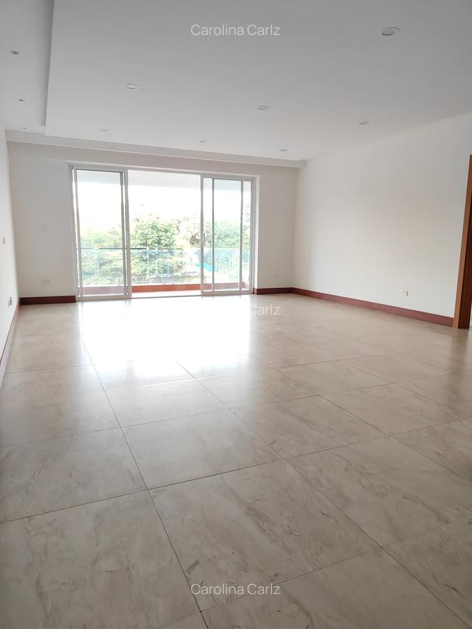 3 Bed Apartment with En Suite at City Park Drive - 18