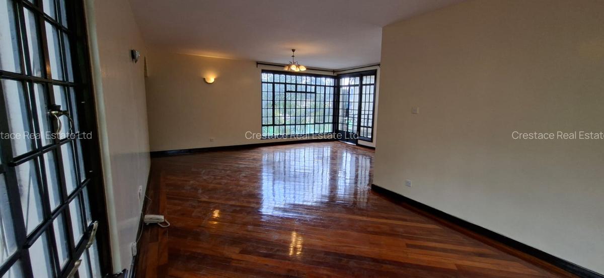 3 Bed Apartment with En Suite in Lavington - 2