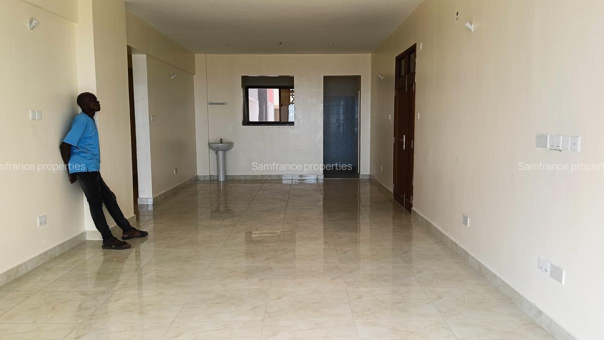 3 Bed Apartment with En Suite at 3Rd Avanue - 4