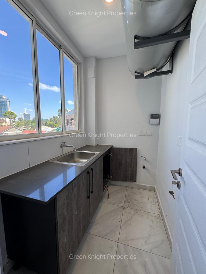 Serviced 2 Bed Apartment with En Suite in Westlands Area - 16