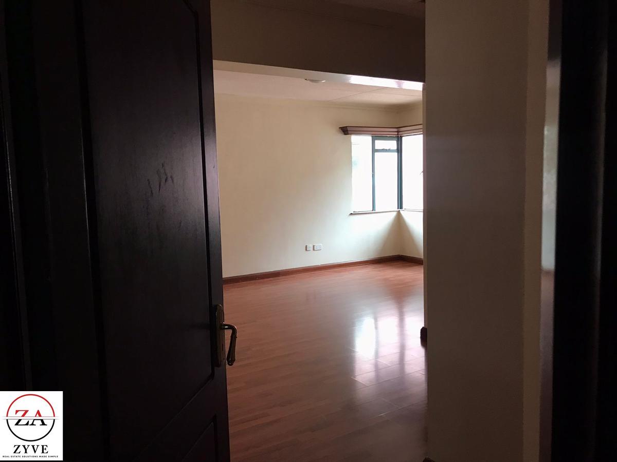 Serviced 3 Bed Apartment with En Suite at Kilimani - 16