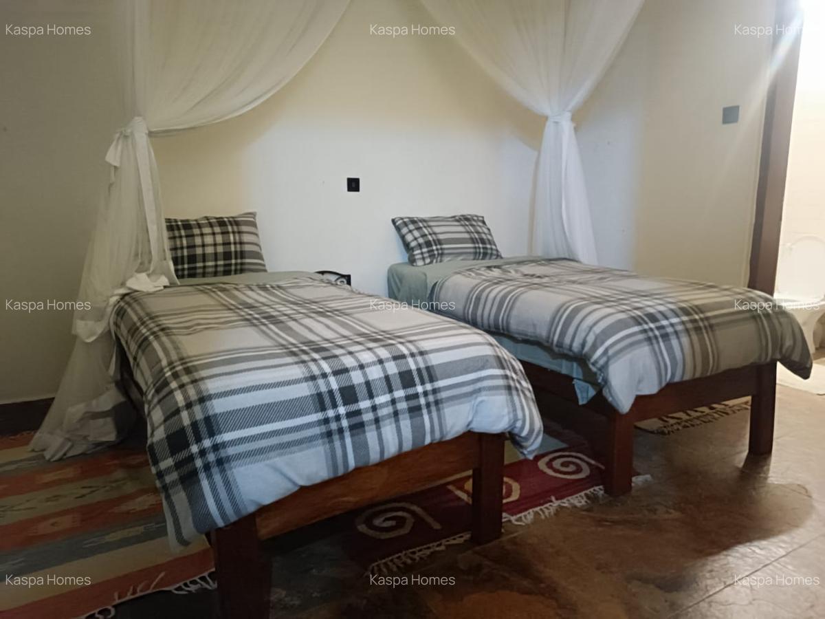 2 Bed House with En Suite in Nyari - 11