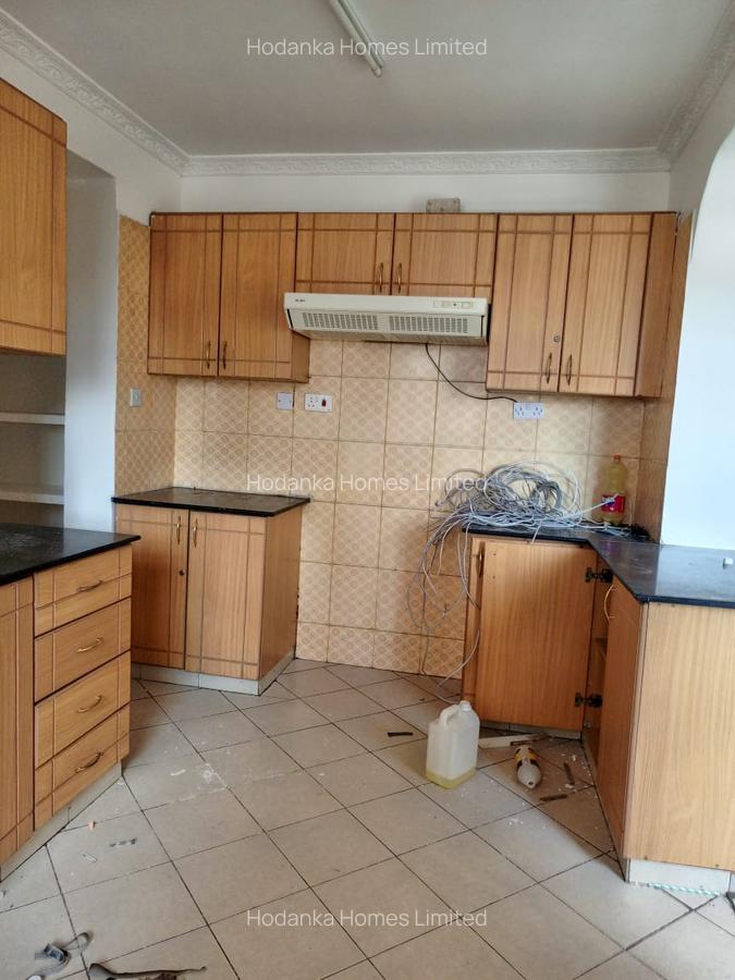 Serviced 3 Bed Apartment with En Suite in Kileleshwa - 15