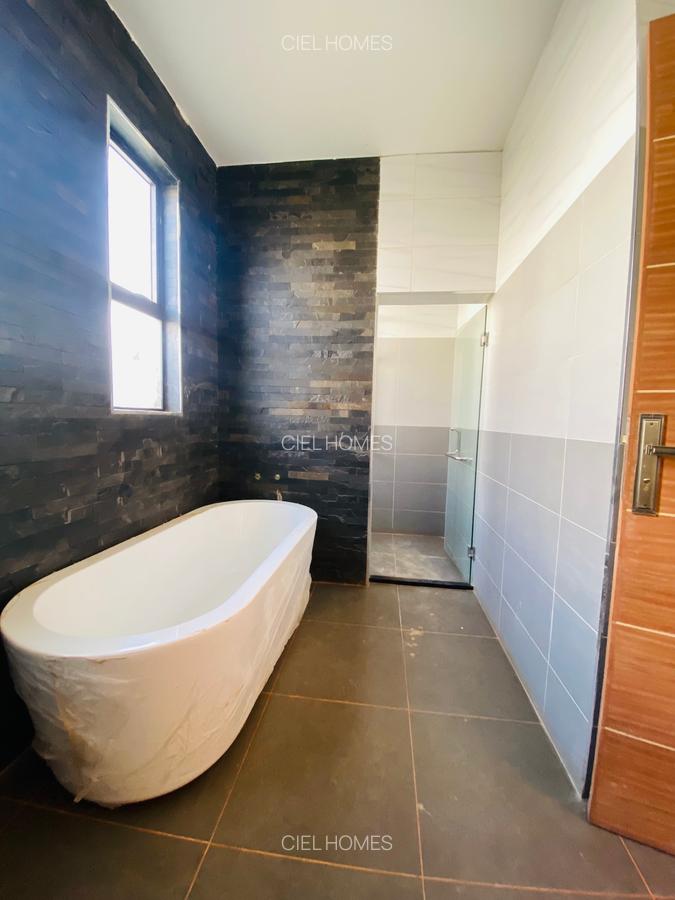 4 Bed Villa with En Suite at Njathaini Road - 18