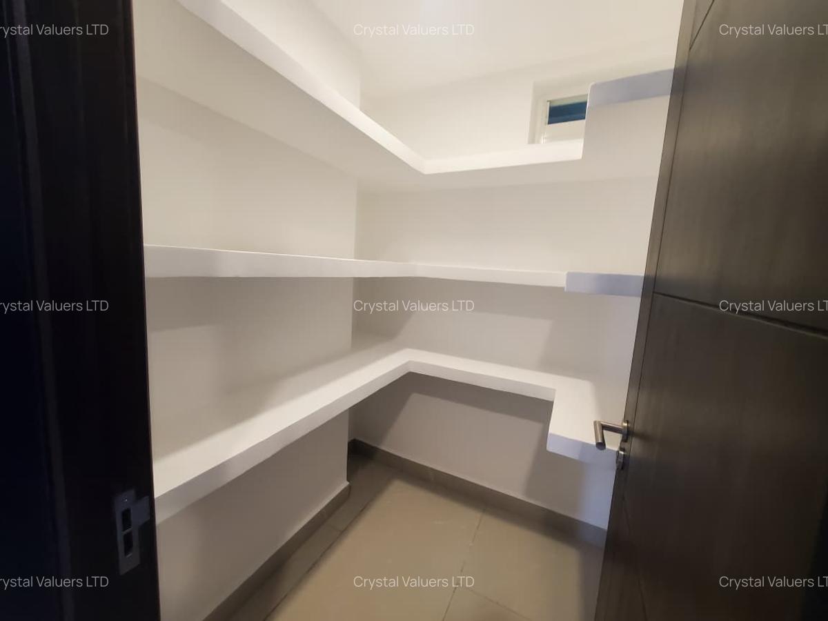 4 Bed Apartment with En Suite in General Mathenge - 14