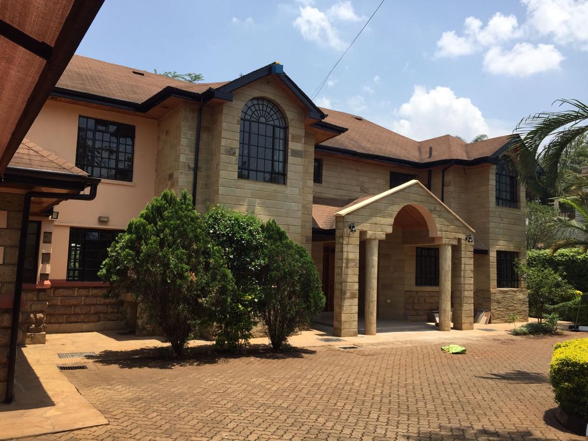 4 Bed Townhouse with En Suite at Runda - 17