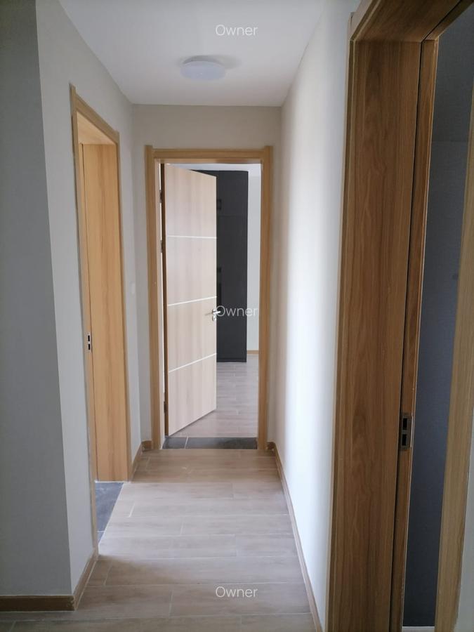 3 Bed Apartment with En Suite at - 2