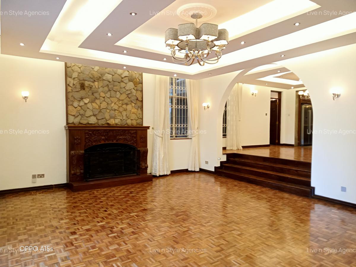 4 Bed House with En Suite in Runda - 5