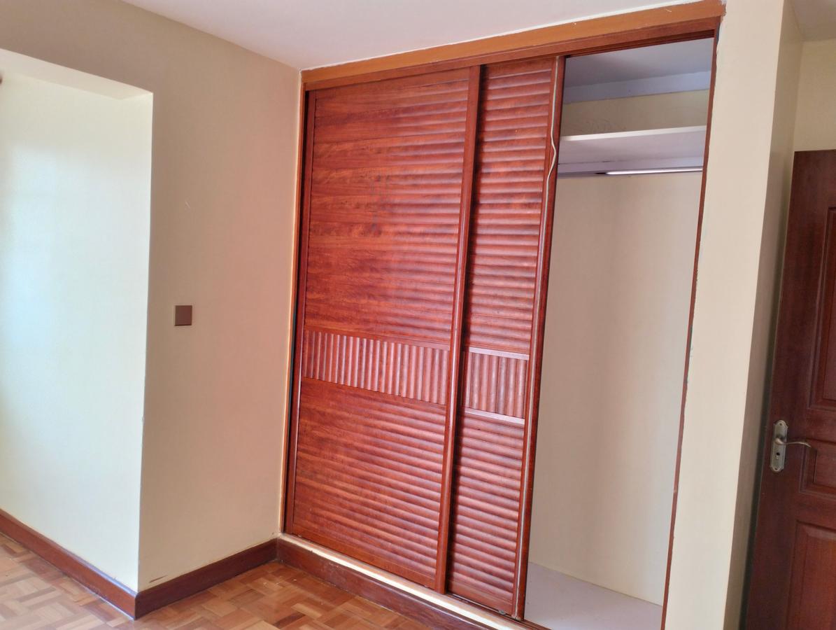 5 Bed Townhouse with En Suite in Kileleshwa - 17