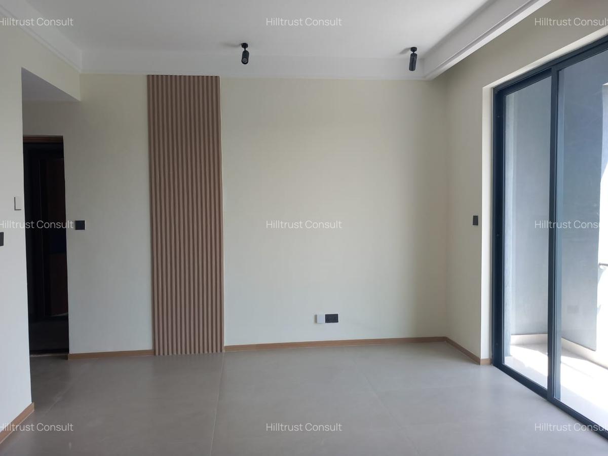 2 Bed Apartment with En Suite in Riverside - 10