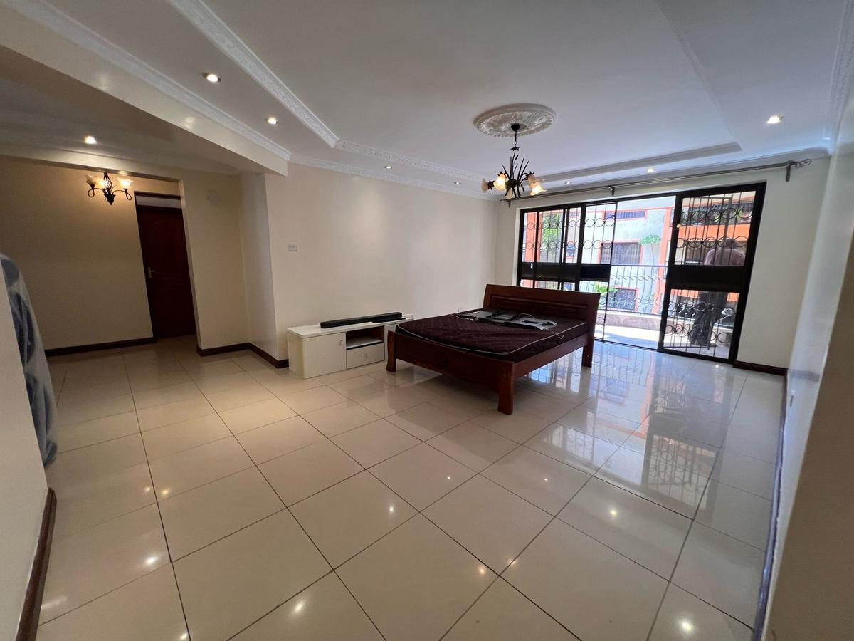 3 Bed Apartment with En Suite in Lavington - 3