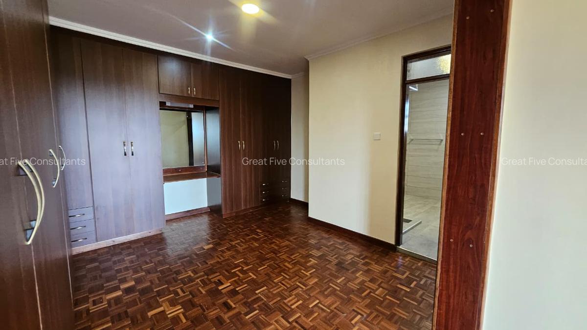 5 Bed Villa with En Suite in Runda - 15