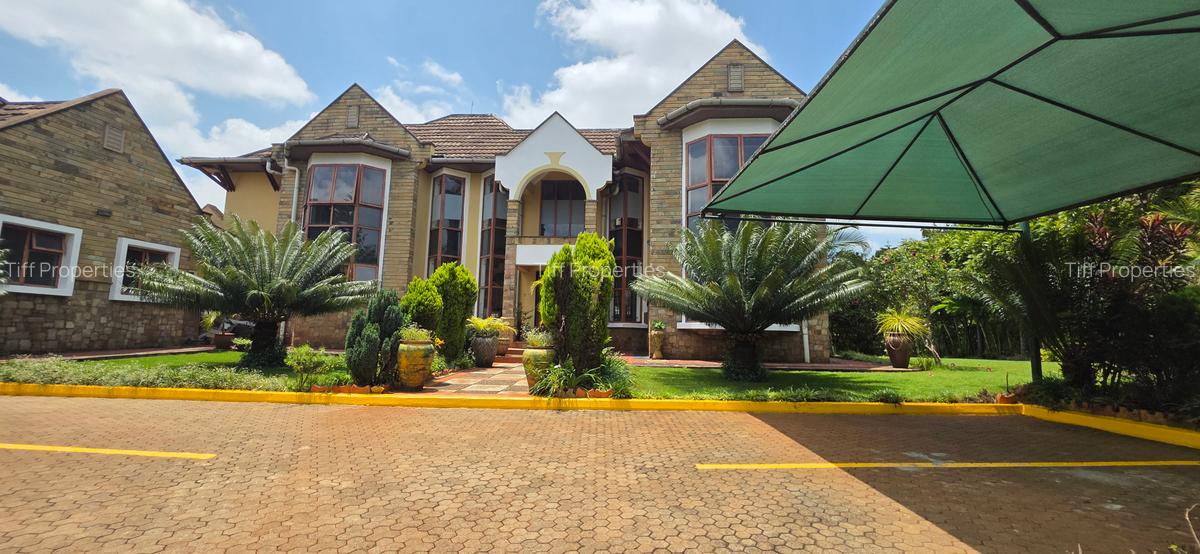 5 Bed Townhouse in Runda - 1