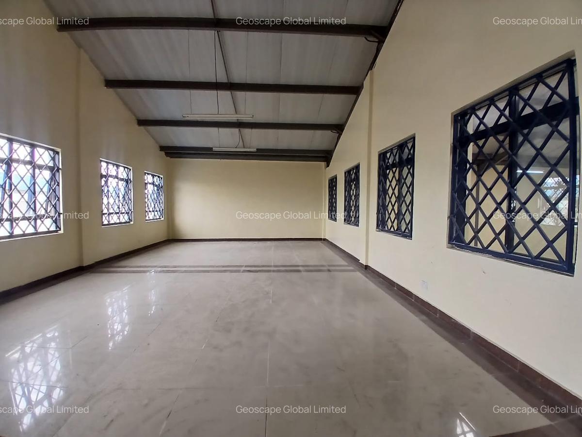 6,500 ft² Warehouse with Backup Generator in Industrial Area - 6