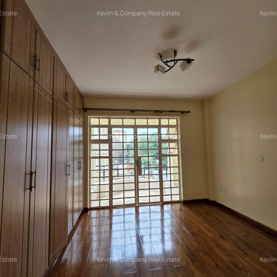 3 Bed Apartment with En Suite in Lavington - 10