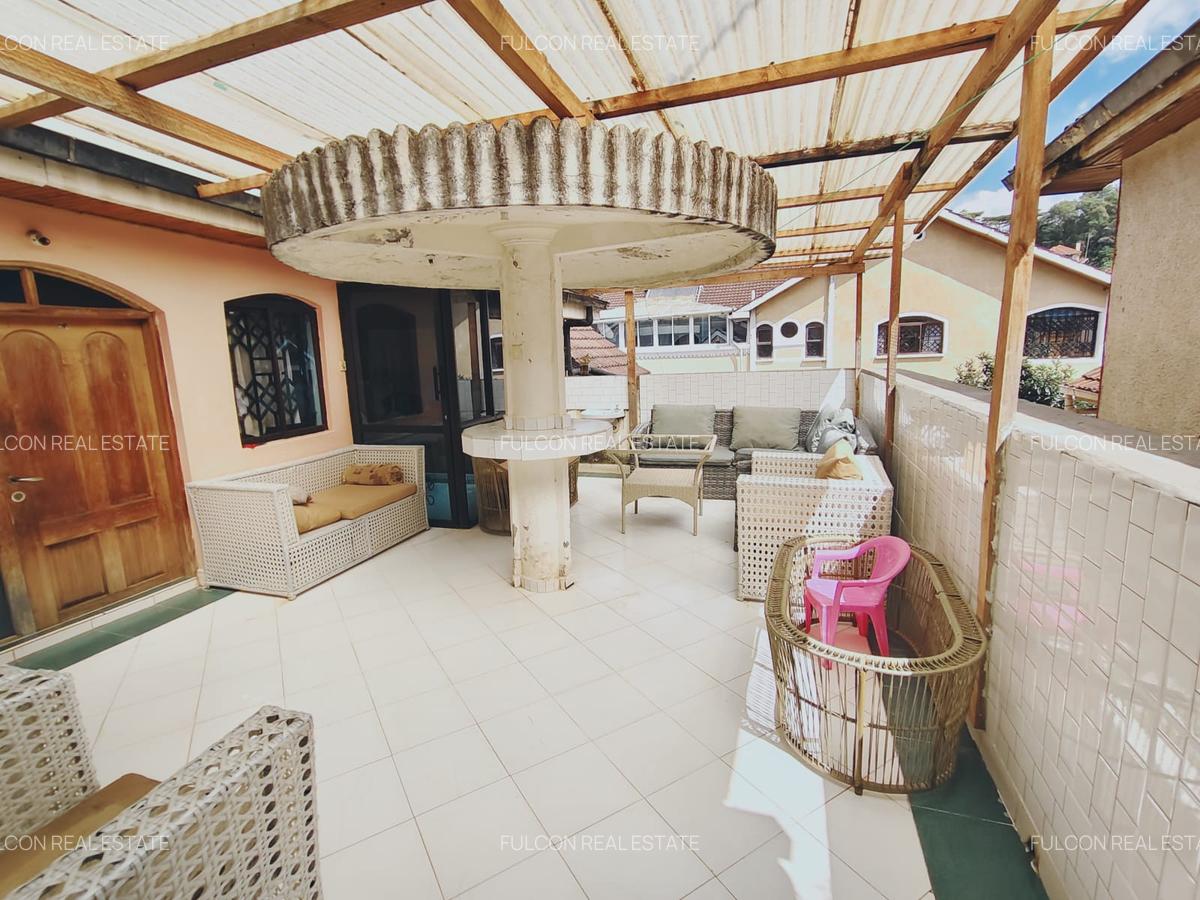 6 Bed Villa with En Suite in Lavington - 19
