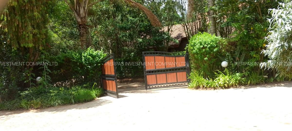 5 Bed Townhouse with En Suite in Karen - 17