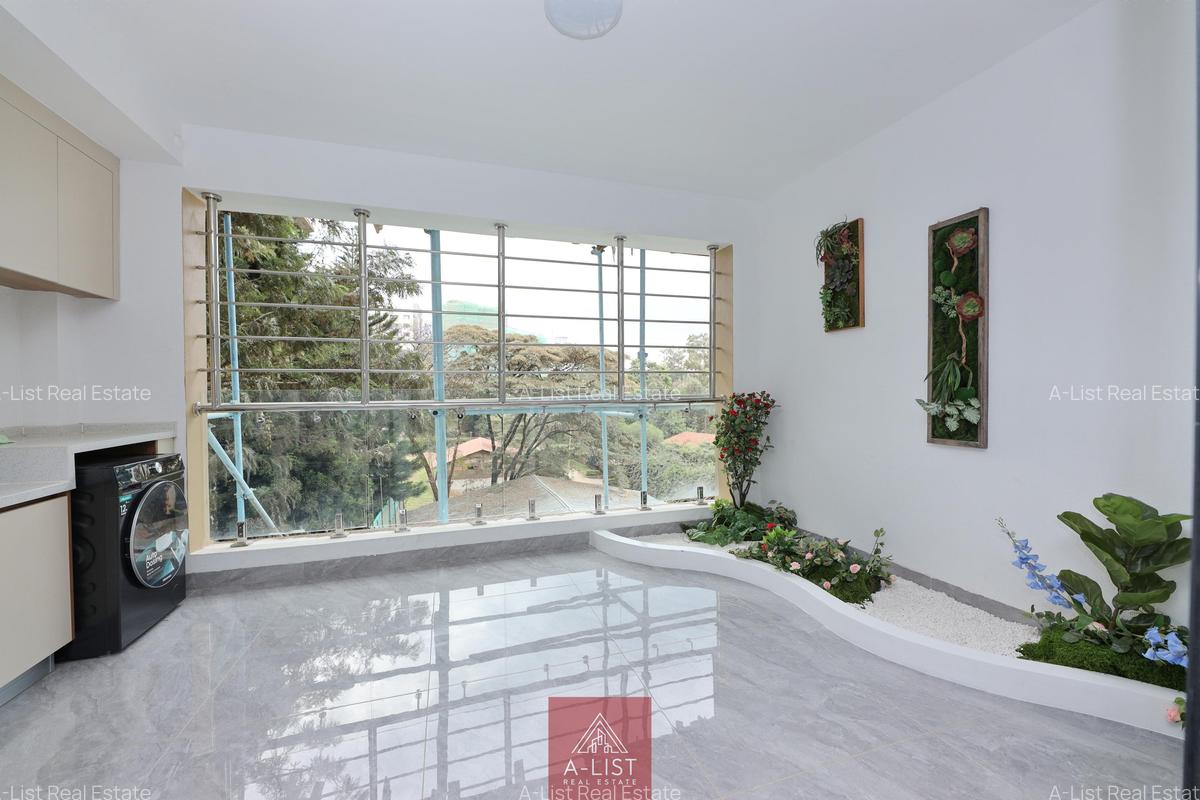 4 Bed Apartment with En Suite at Mandera Road - 5