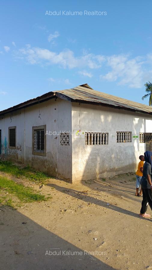 8 Bed House with Borehole at Bamburi - 3