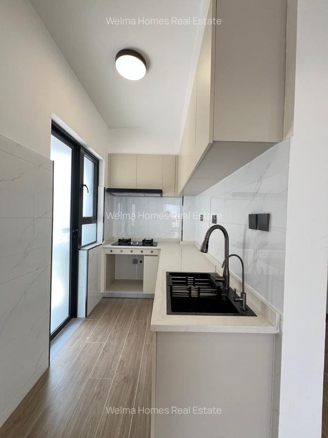 2 Bed Apartment with En Suite in Kilimani - 4