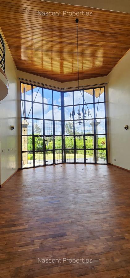 5 Bed Villa with En Suite in Runda - 2