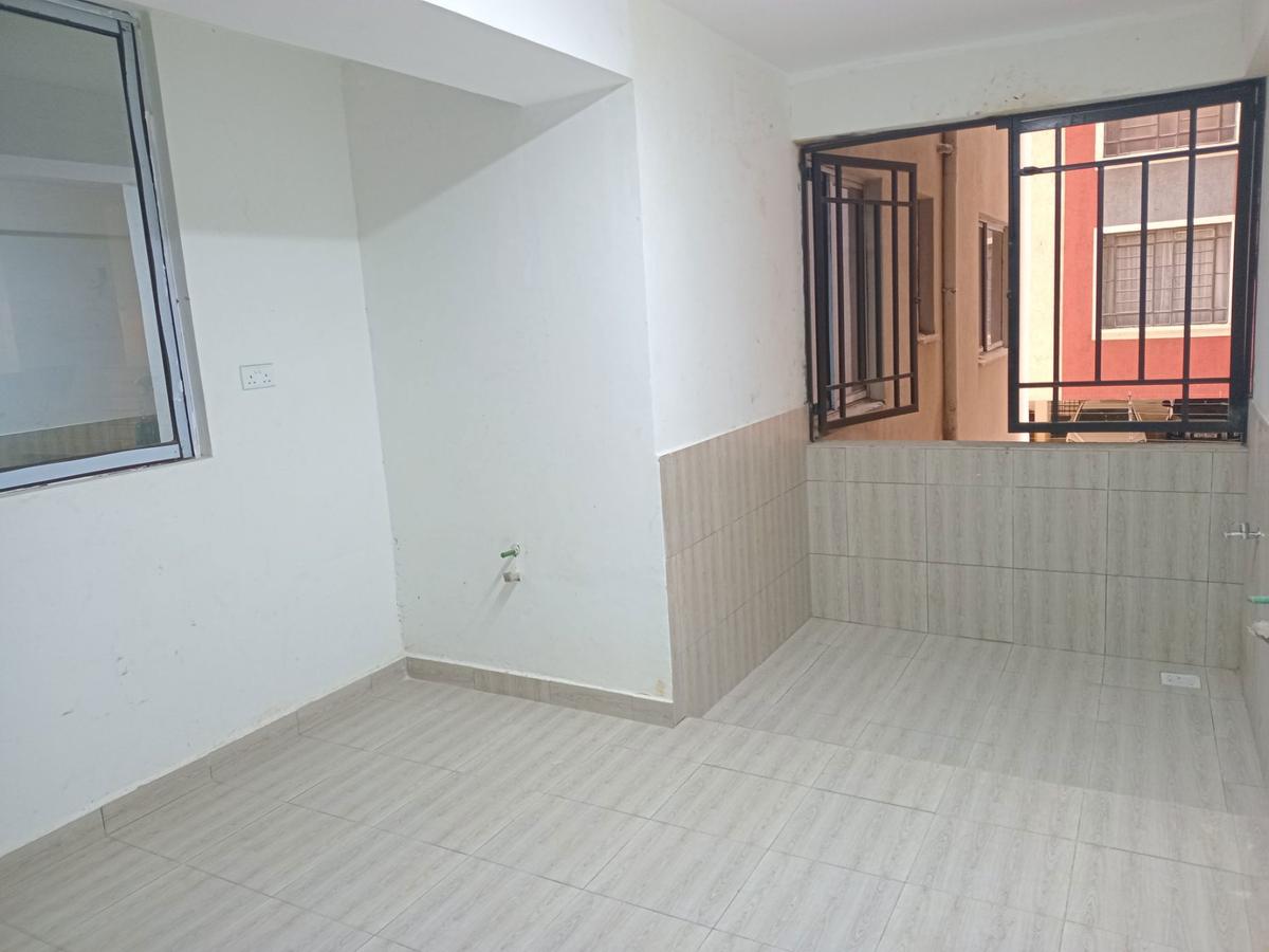 4 Bed Apartment with En Suite in Parklands - 3