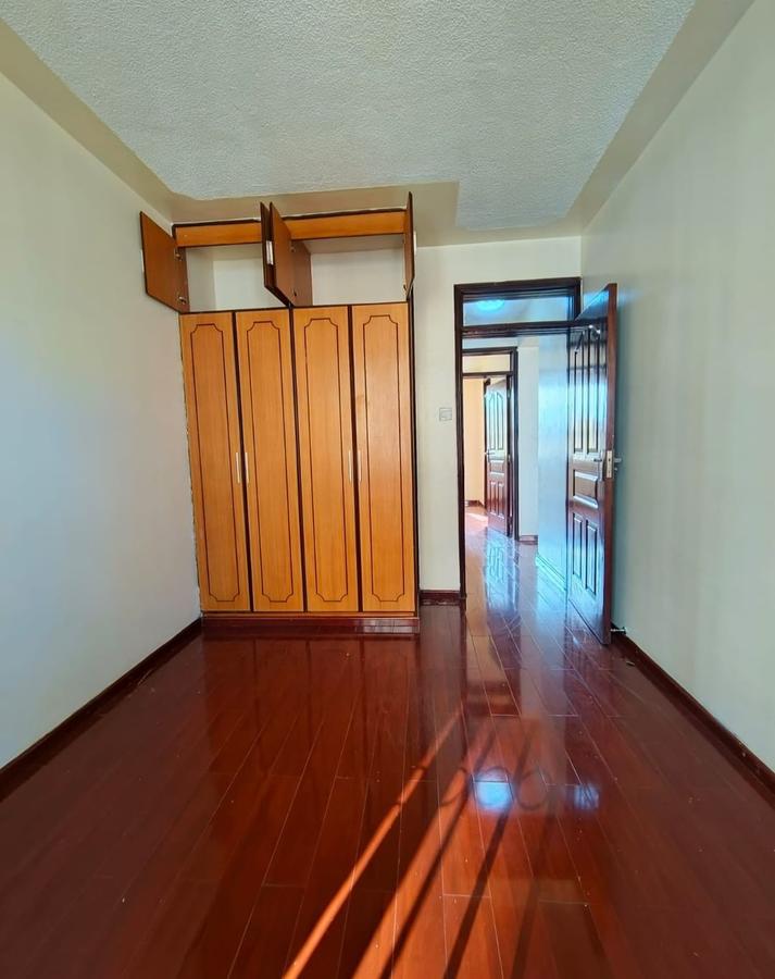 2 Bed Apartment with En Suite at Kingara Road - 8