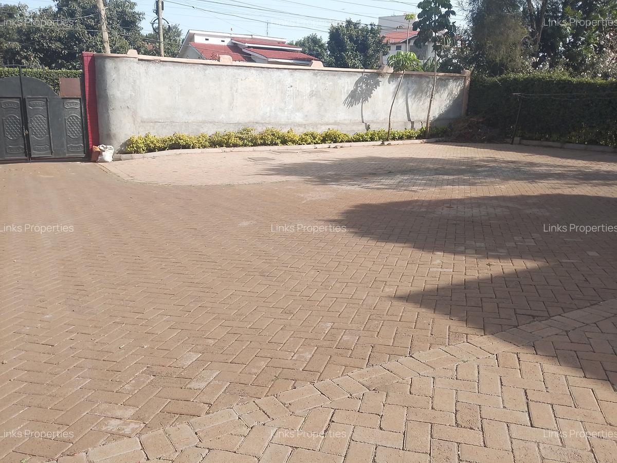 4 Bed Townhouse with En Suite at Mountain View - 5