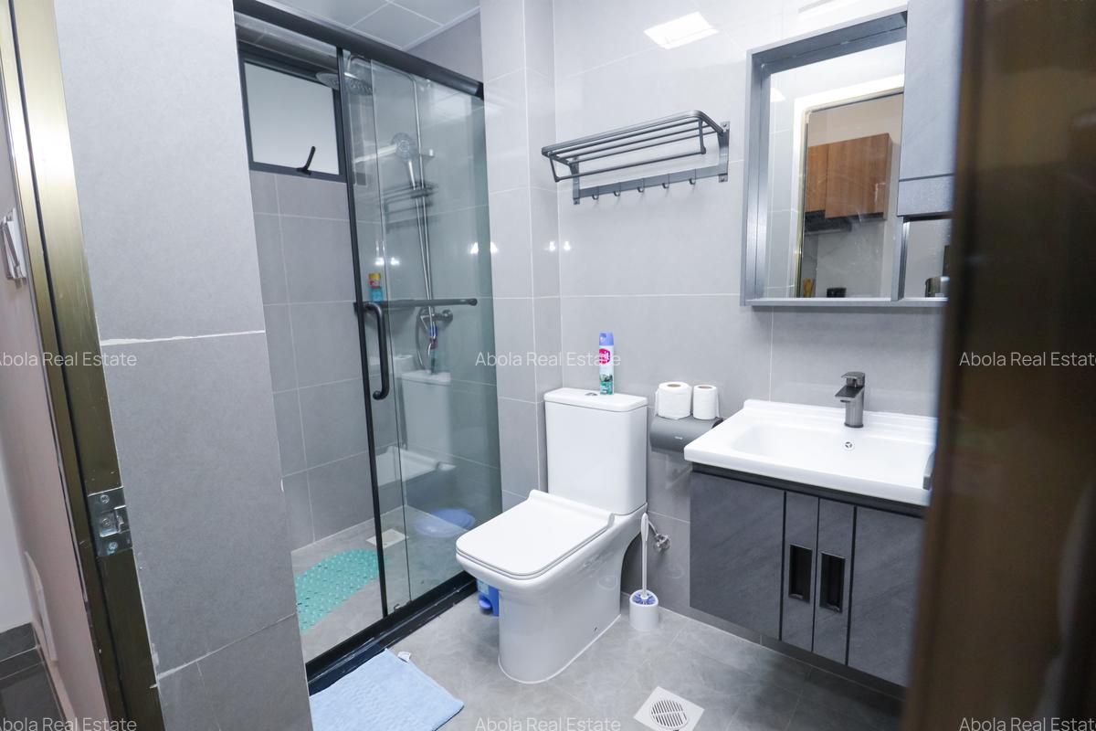 Serviced 1 Bed Apartment with En Suite in Riverside - 7