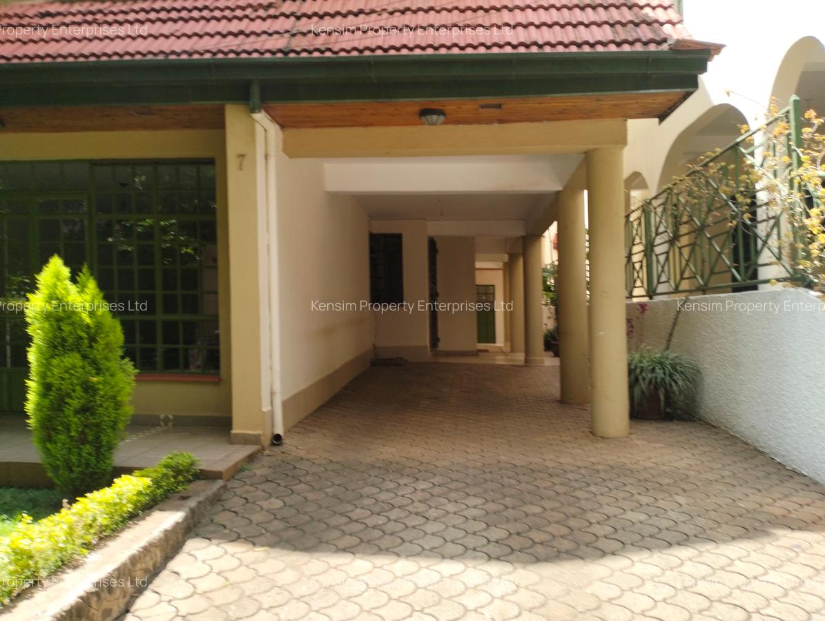 4 Bed Townhouse with En Suite in Lavington - 9