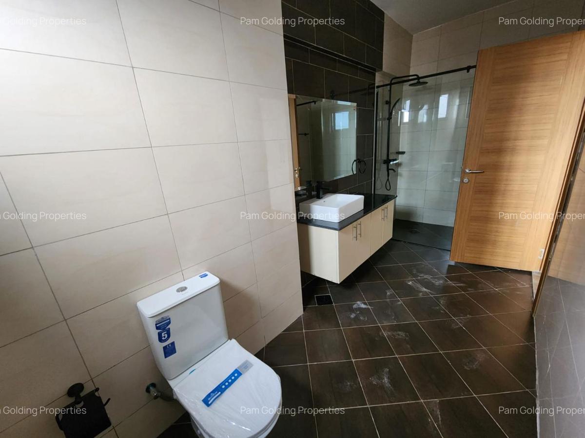 4 Bed Apartment with En Suite in Rhapta Road - 14