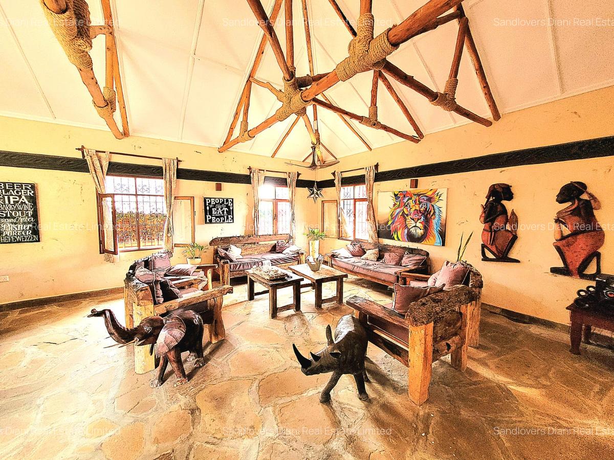 3 Bed Villa with En Suite in Diani - 3