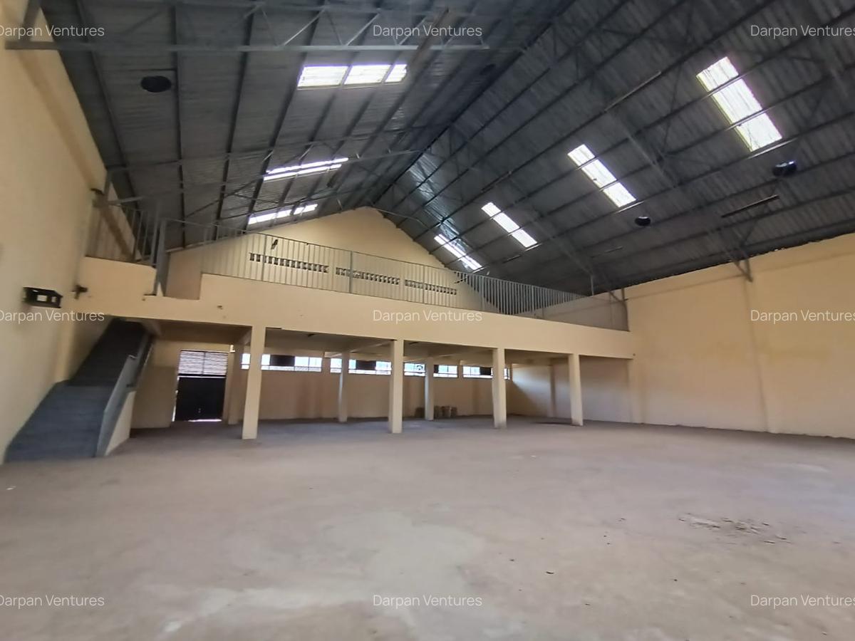 9,800 ft² Warehouse with Service Charge Included in Ruaraka - 5