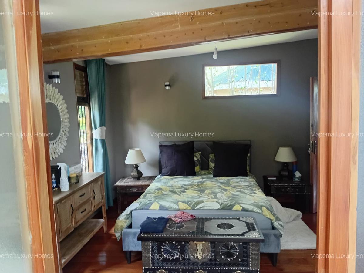 2 Bed House with En Suite at Rhino Park - 4