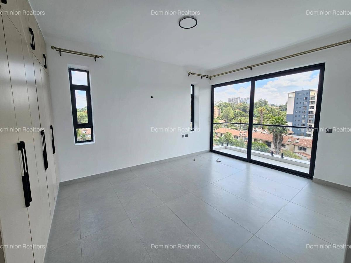 3 Bed Apartment with En Suite in Westlands Area - 1