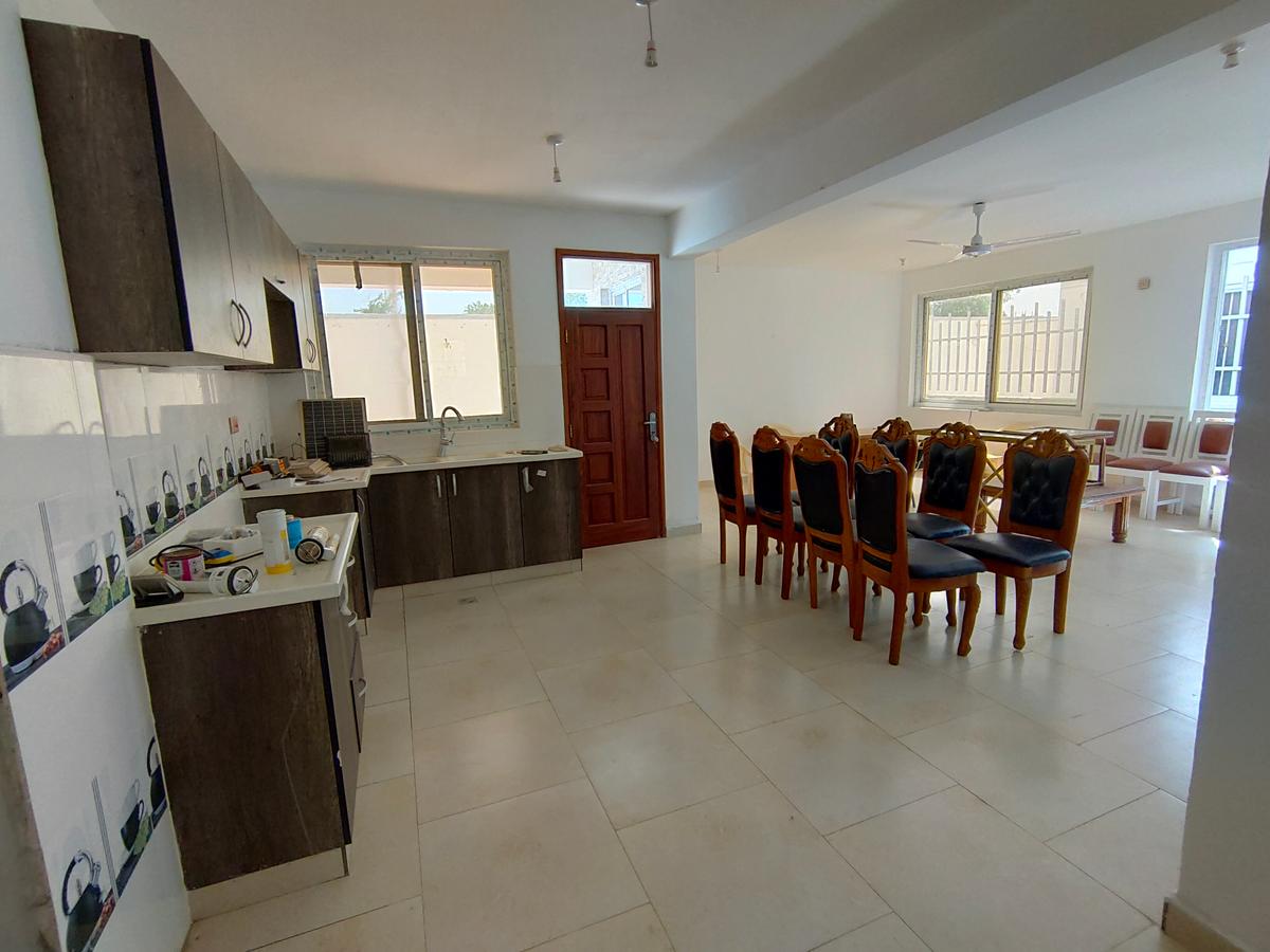 4 Bed Villa in Bamburi - 6