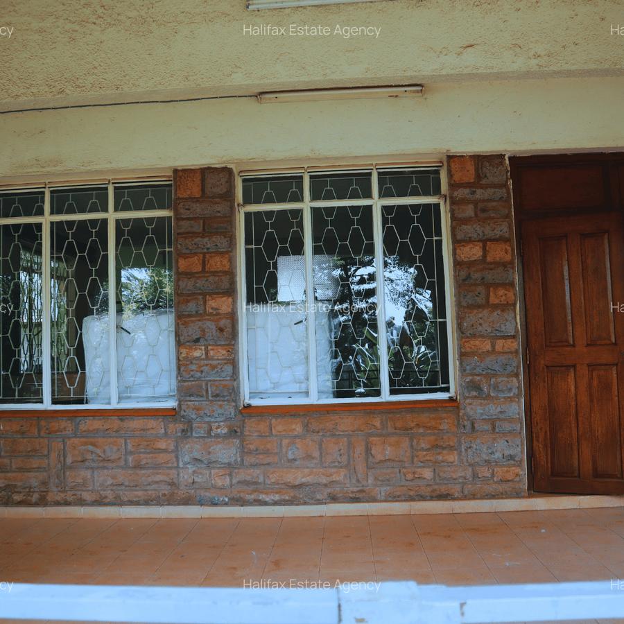 7 Bed Townhouse with Staff Quarters at Kyuna Crescent - 3