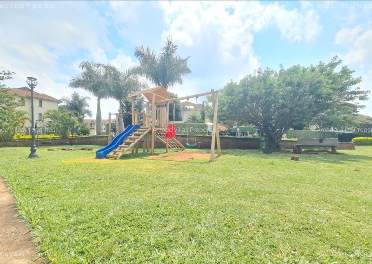 4 Bed Townhouse with En Suite in Loresho - 15