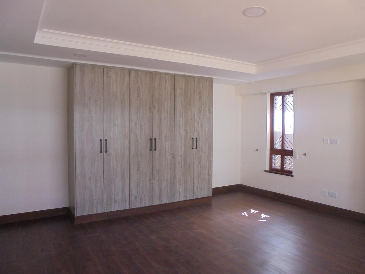 5 Bed Townhouse with En Suite at Shanzu Rd - 18