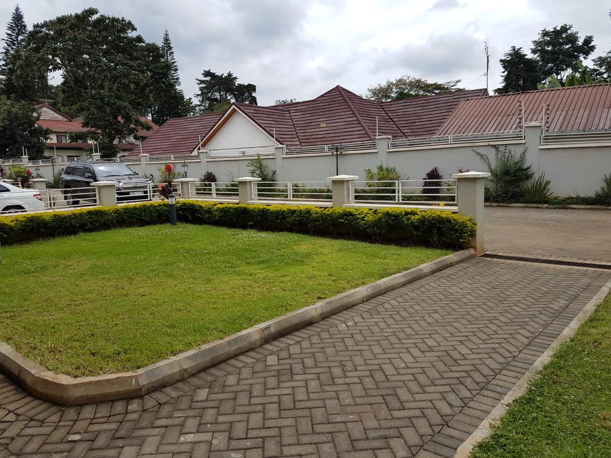 4 Bed Townhouse with En Suite in Lavington - 4