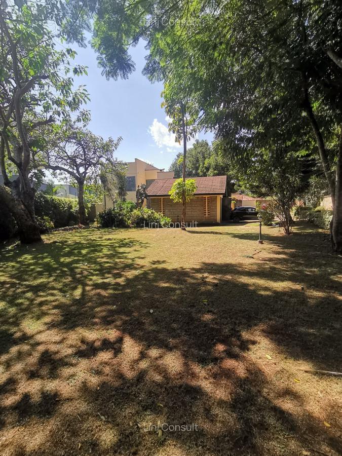 4 Bed House with En Suite at Runda - 5