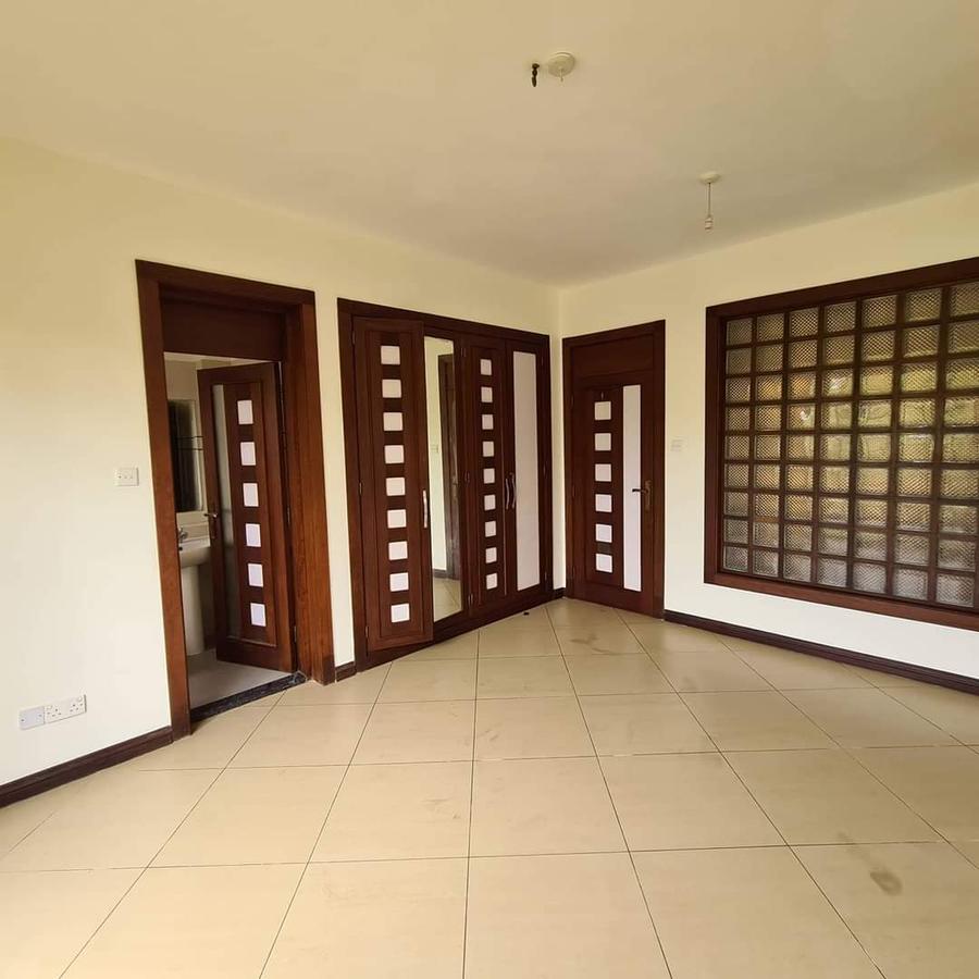 3 Bed Apartment with En Suite at Moyne Drive Nyali - 3