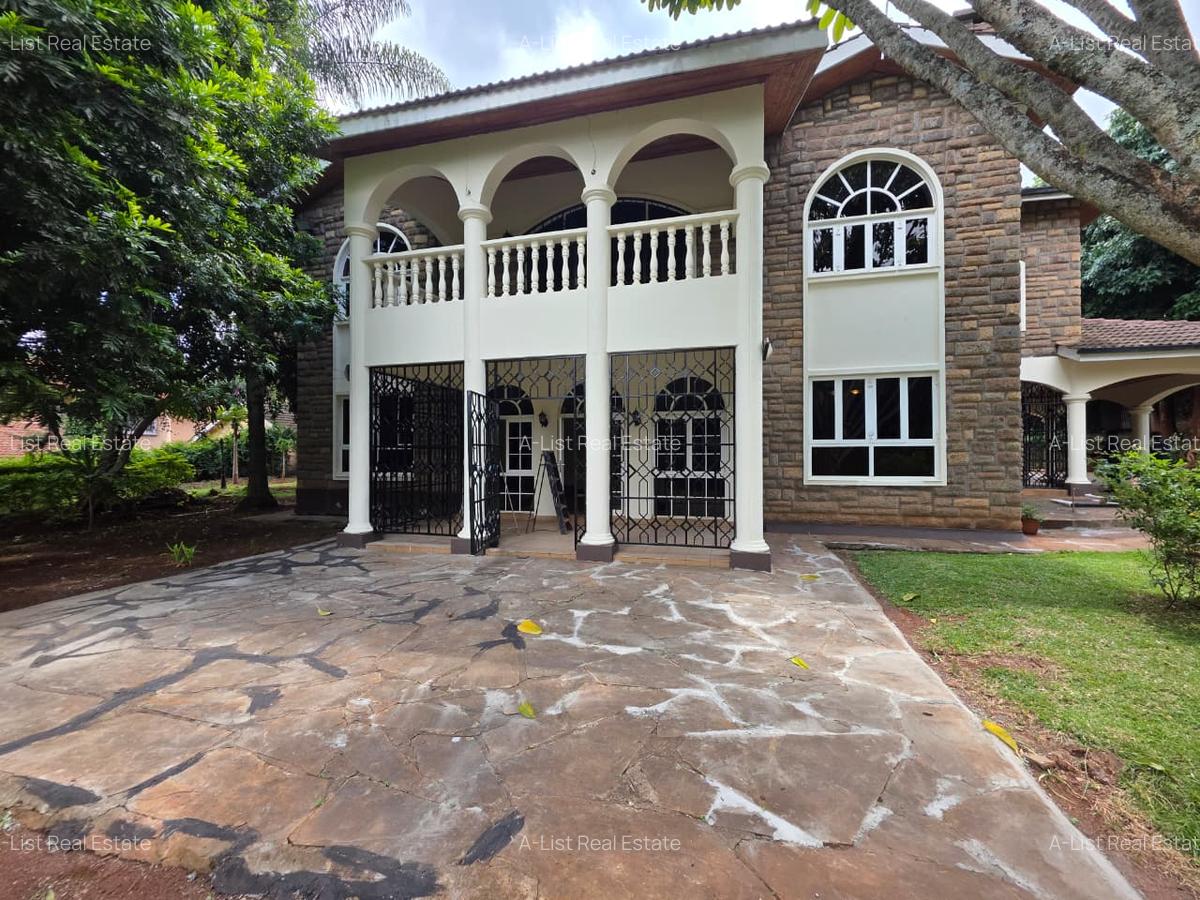 4 Bed House with En Suite at Hillview - 16